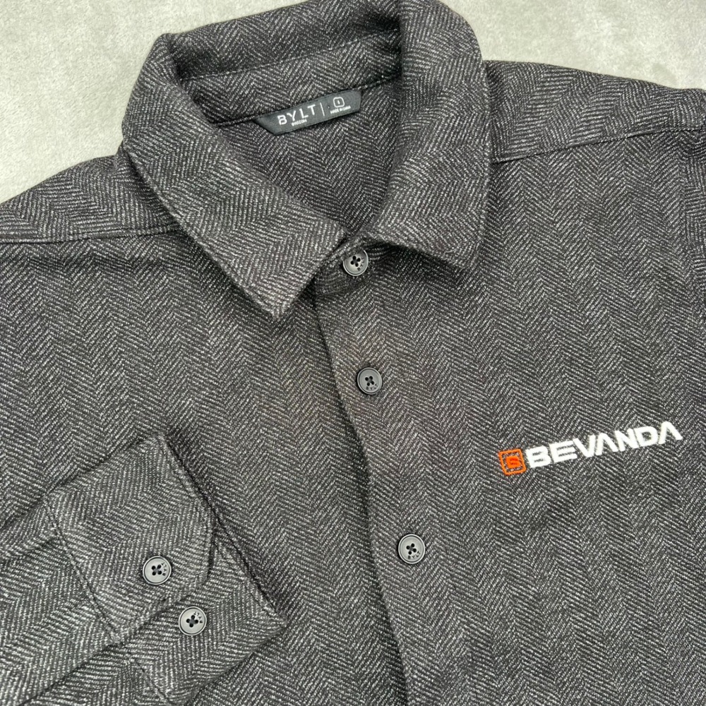 BYLT Go To Flannel Mens Small‎ Charcoal Grey Herringbone Bevanda Button Down